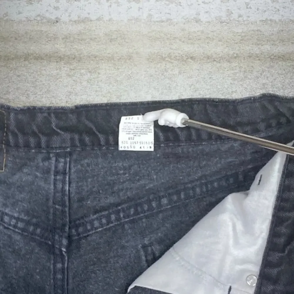 Vintage 90s Levis Jeans 550 38x30 Relaxed Jet Black Wash Denim USA Orange Tab